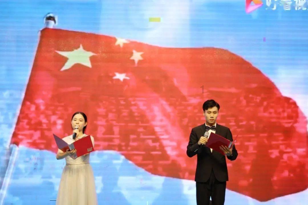 中国最高树上发现50余种高等植物，这项发现会带来哪些影响？游戏画面